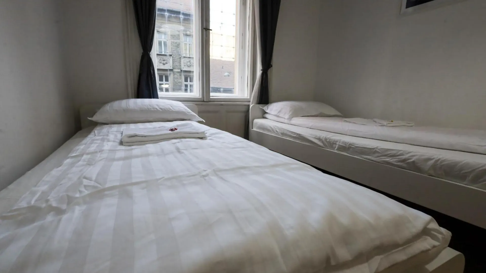 Budapest Pest-Port Apartment 4 Rooms For 16 Person Венгрия