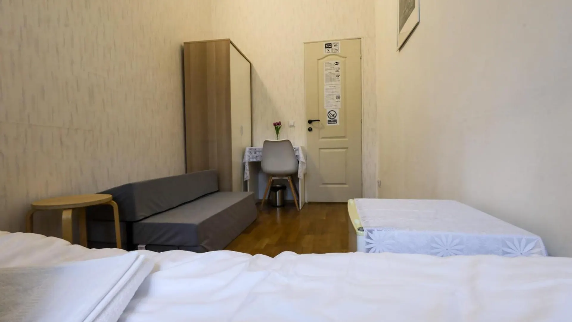 Budapest Pest-Port Apartment 4 Rooms For 16 Person 0*,  Ungheria